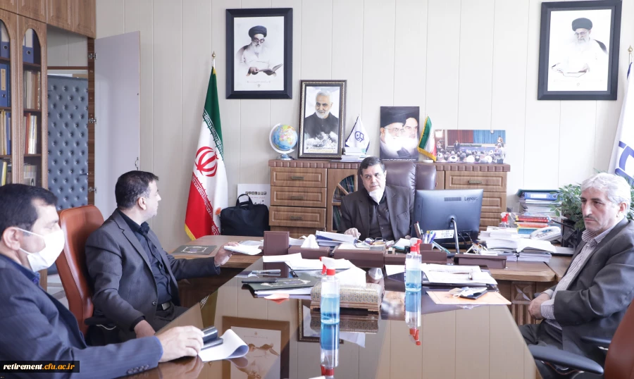 رییس دانشگاه فرهنگیان در نشست کانون بازنشستگان عنوان کرد:

لزوم حمایت از بازنشستگان به عنوان گنجینه های تربیت معلم 2