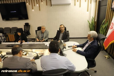 
نمایندگان بازنشستگان دانشگاه فرهنگیان در نشستی با حضور رئیس دانشگاه و نماینده وزیر آموزش و پرورش، مطالبات خود را مطرح کردند و بر پیگیری جدی این درخواست ها توافق شد.