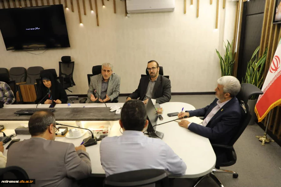 نشست نمایندگان بازنشستگان دانشگاه فرهنگیان با رئیس دانشگاه و نماینده وزیر آموزش و پرورش 2