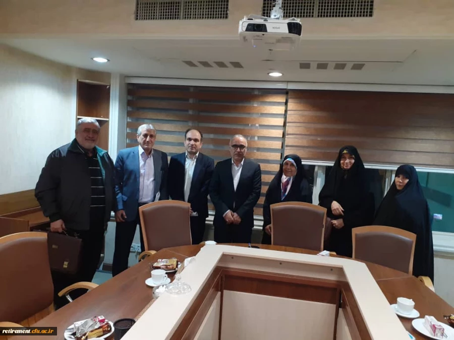  دیدار اعضای هیات موسسان کانون بازنشستگان با  دکتر ازوجی مدیر عامل صندوق بازنشستگی کشوری  8
